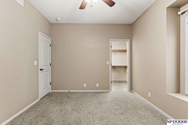 2841 Valley Stream Drive, Lincoln, NE 68516