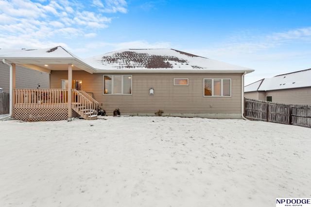 2841 Valley Stream Drive, Lincoln, NE 68516