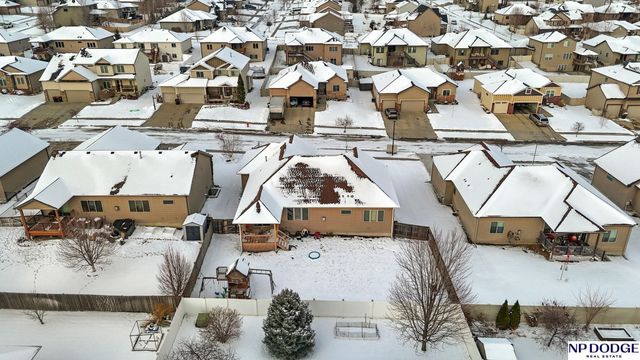 2841 Valley Stream Drive, Lincoln, NE 68516