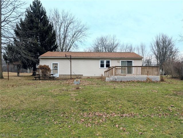 2000 Stake Drive, Green, OH 44232