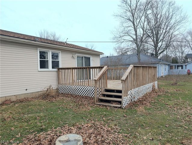 2000 Stake Drive, Green, OH 44232