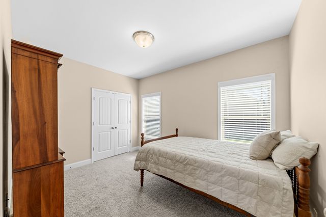 3021 Foust Dr, Spring Hill, TN 37174