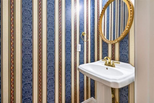 4978 Planters Way, Flowery Branch, GA 30542