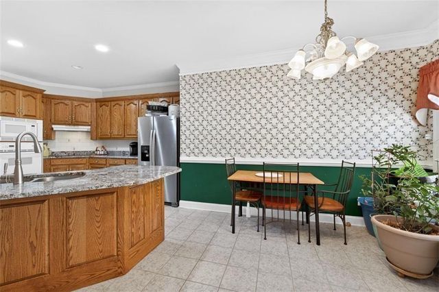 4978 Planters Way, Flowery Branch, GA 30542