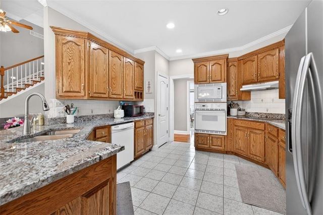 4978 Planters Way, Flowery Branch, GA 30542