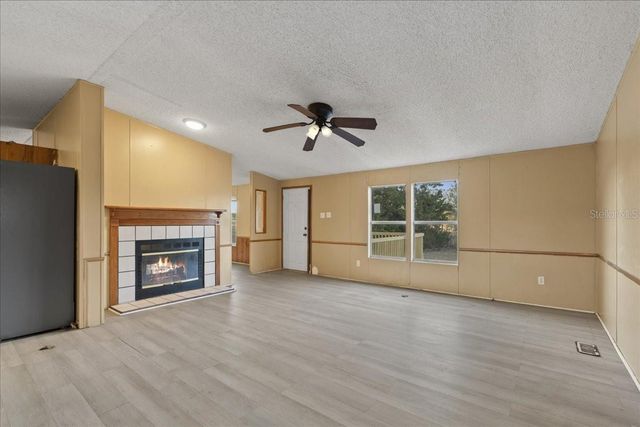 19227 SW 187TH AVENUE, Archer, FL 32618