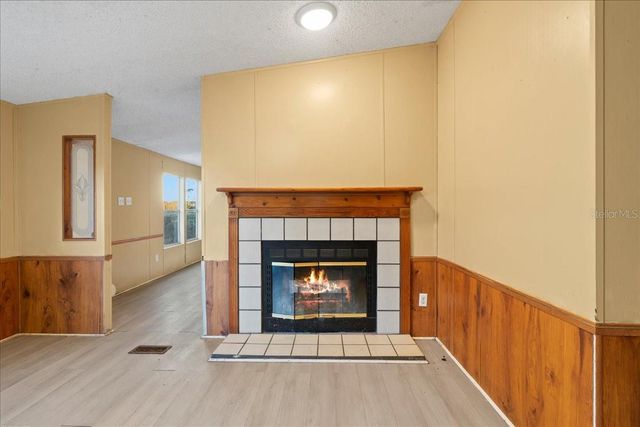 19227 SW 187TH AVENUE, Archer, FL 32618