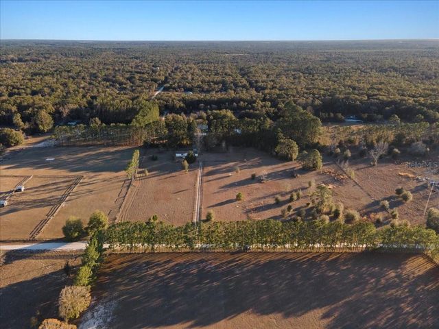 19227 SW 187TH AVENUE, Archer, FL 32618