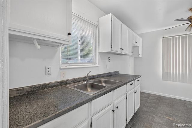 238 Seward Street, Pontiac, MI 48342