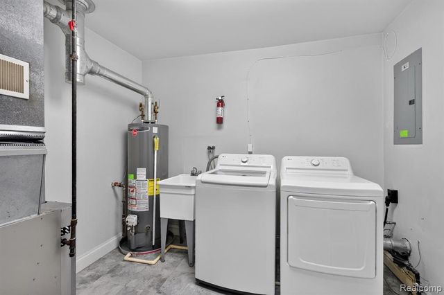 238 Seward Street, Pontiac, MI 48342