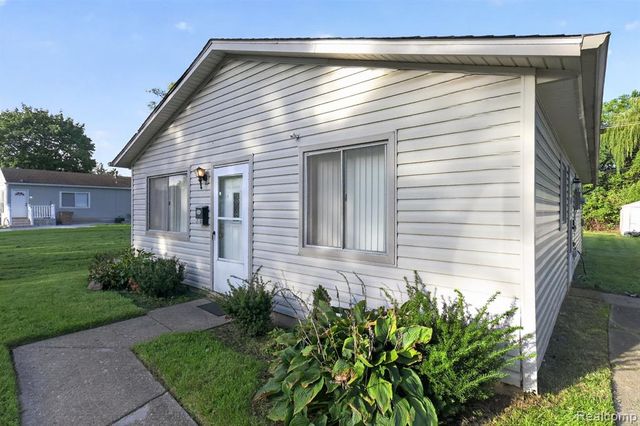 238 Seward Street, Pontiac, MI 48342