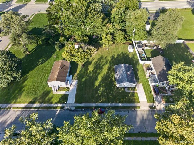 238 Seward Street, Pontiac, MI 48342
