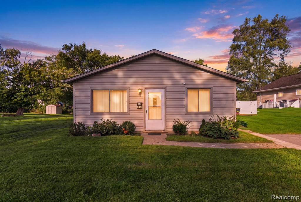 238 Seward Street, Pontiac, MI 48342