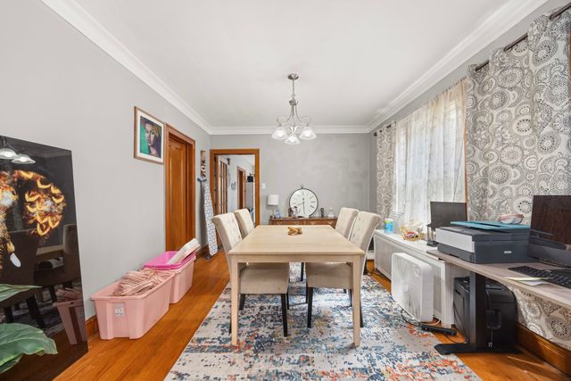 1833 Gunderson Avenue, Berwyn, IL 60402