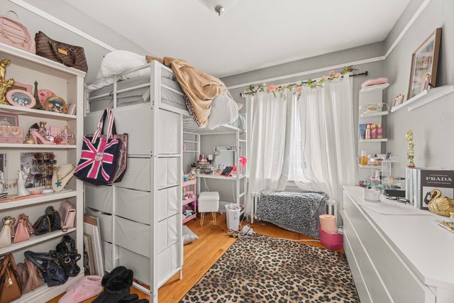 1833 Gunderson Avenue, Berwyn, IL 60402