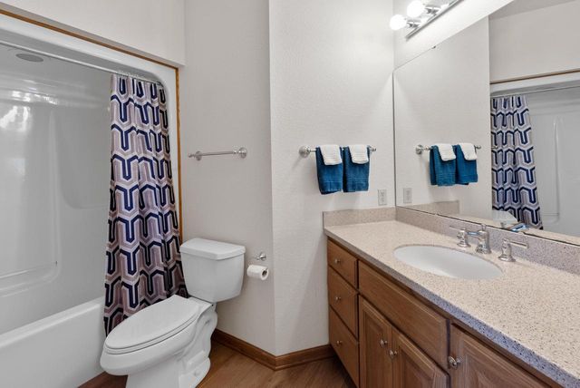 N5372 Loraine COURT, Fredonia, WI 53021