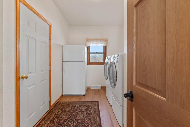 N5372 Loraine COURT, Fredonia, WI 53021