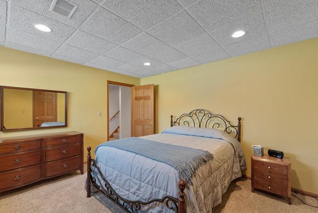 N5372 Loraine COURT, Fredonia, WI 53021