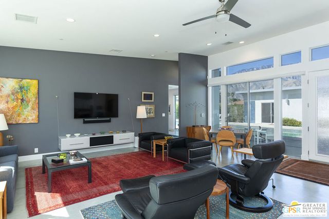 2990 N Farrell Drive, Palm Springs, CA 92262