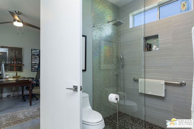 2990 N Farrell Drive, Palm Springs, CA 92262