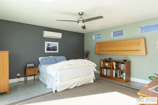 2990 N Farrell Drive, Palm Springs, CA 92262