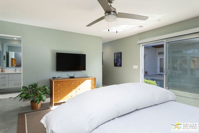 2990 N Farrell Drive, Palm Springs, CA 92262