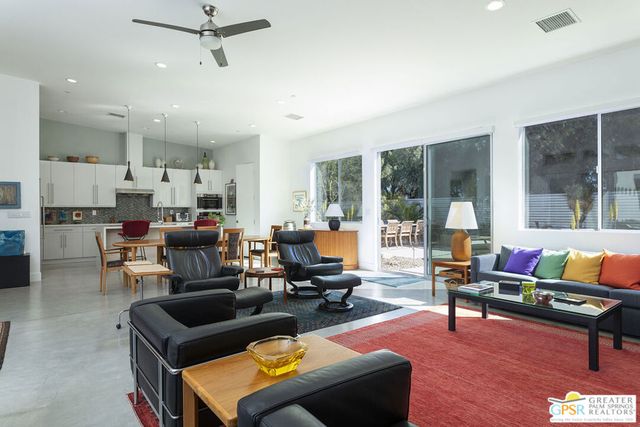 2990 N Farrell Drive, Palm Springs, CA 92262