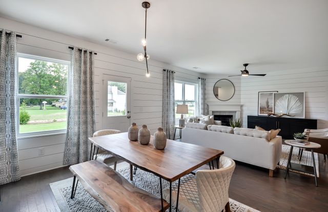 491 Jet Stream Dr, La Vergne, TN 37086