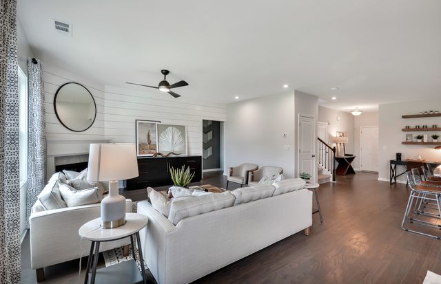 491 Jet Stream Dr, La Vergne, TN 37086