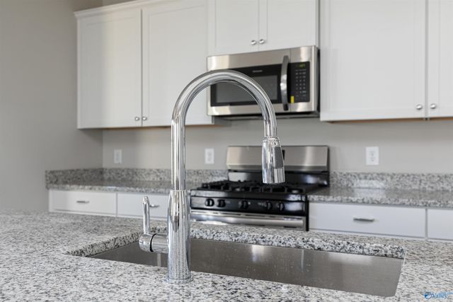 108 Khloiey Hopes Lane, New Market, AL 35761