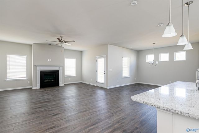 108 Khloiey Hopes Lane, New Market, AL 35761