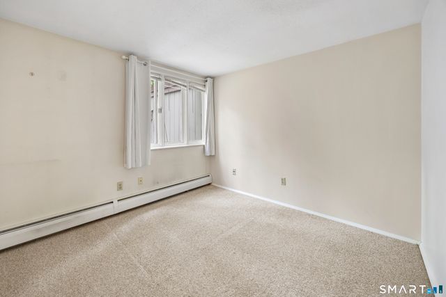 2 Earls Court F, Farmington, CT 06032