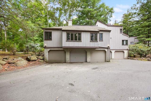 2 Earls Court F, Farmington, CT 06032