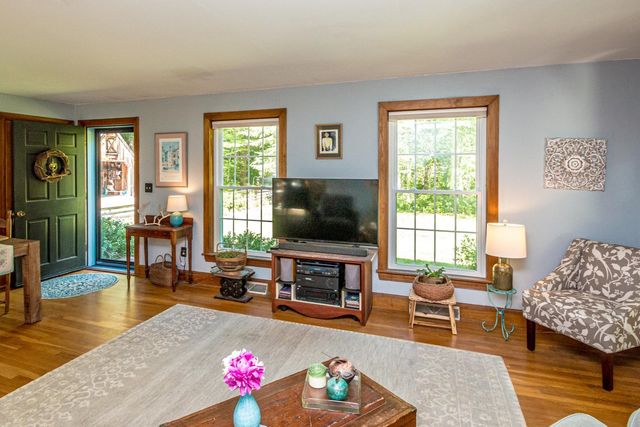 1342 Stark Road, Conway, NH 03813
