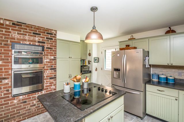 1342 Stark Road, Conway, NH 03813