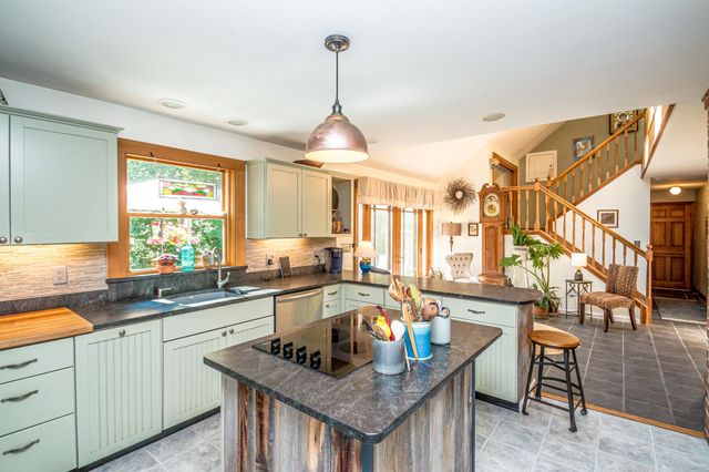 1342 Stark Road, Conway, NH 03813