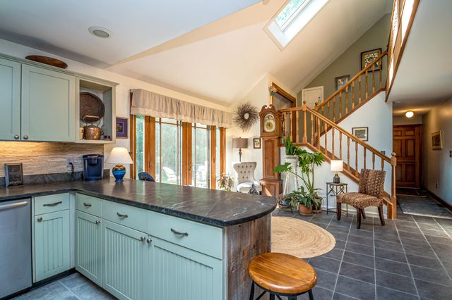 1342 Stark Road, Conway, NH 03813