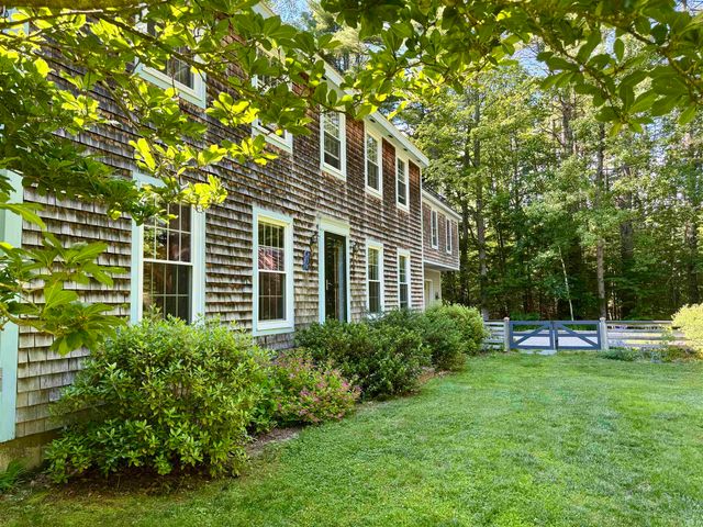 1342 Stark Road, Conway, NH 03813