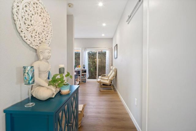 1262 Manzano Way, Sunnyvale, CA 94089