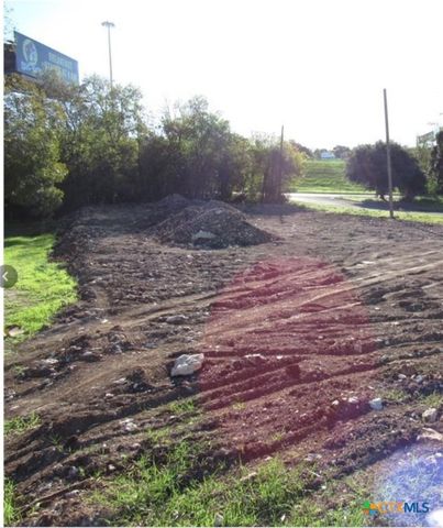 921 S Main, Belton, TX 76513