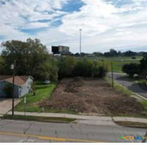 921 S Main, Belton, TX 76513
