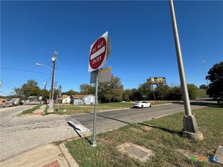 921 S Main, Belton, TX 76513