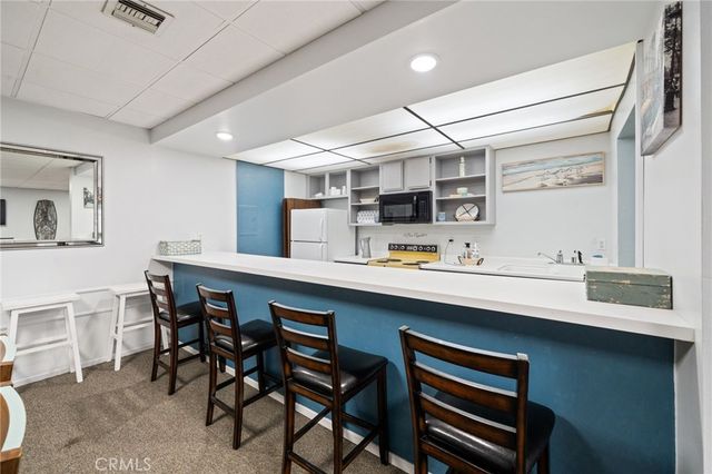 12400 Montecito Road 412, Seal Beach, CA 90740