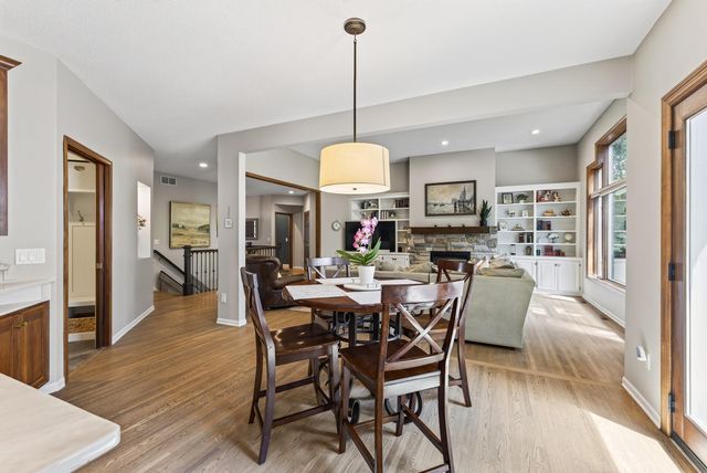506 Hawthorne Woods Drive, Eagan, MN 55123