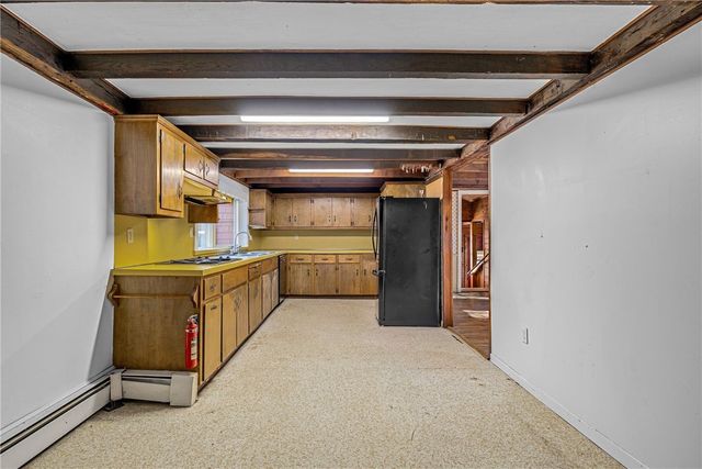 1289 South Road, East Greenwich, RI 02818