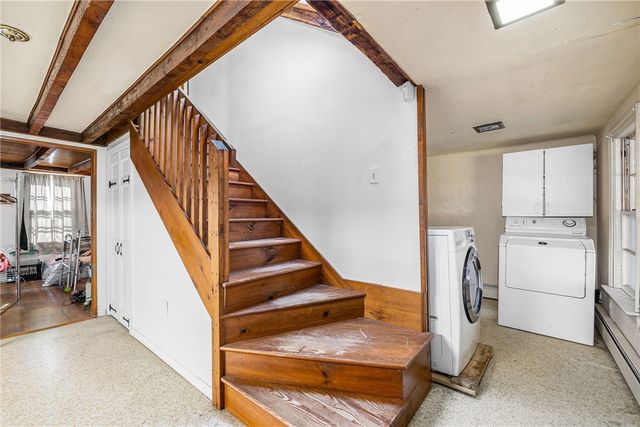 1289 South Road, East Greenwich, RI 02818