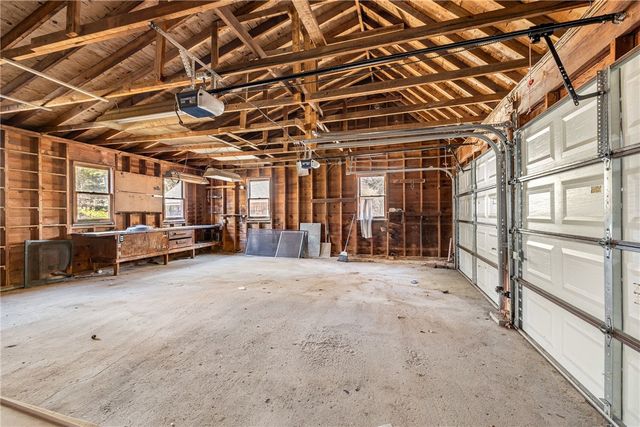 1289 South Road, East Greenwich, RI 02818