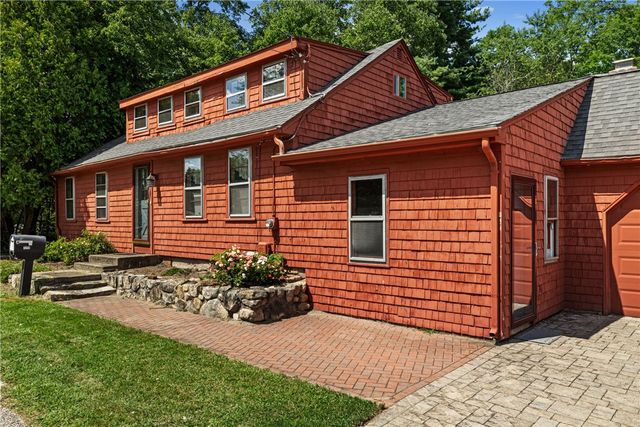 1289 South Road, East Greenwich, RI 02818