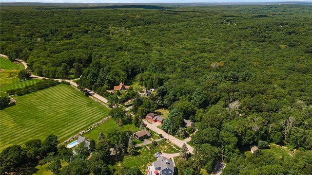 1289 South Road, East Greenwich, RI 02818