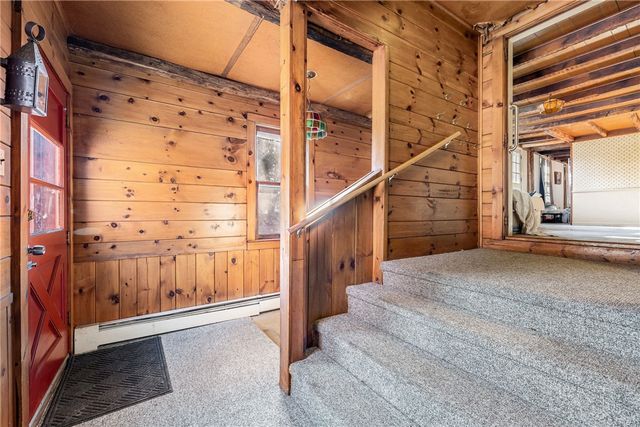 1289 South Road, East Greenwich, RI 02818